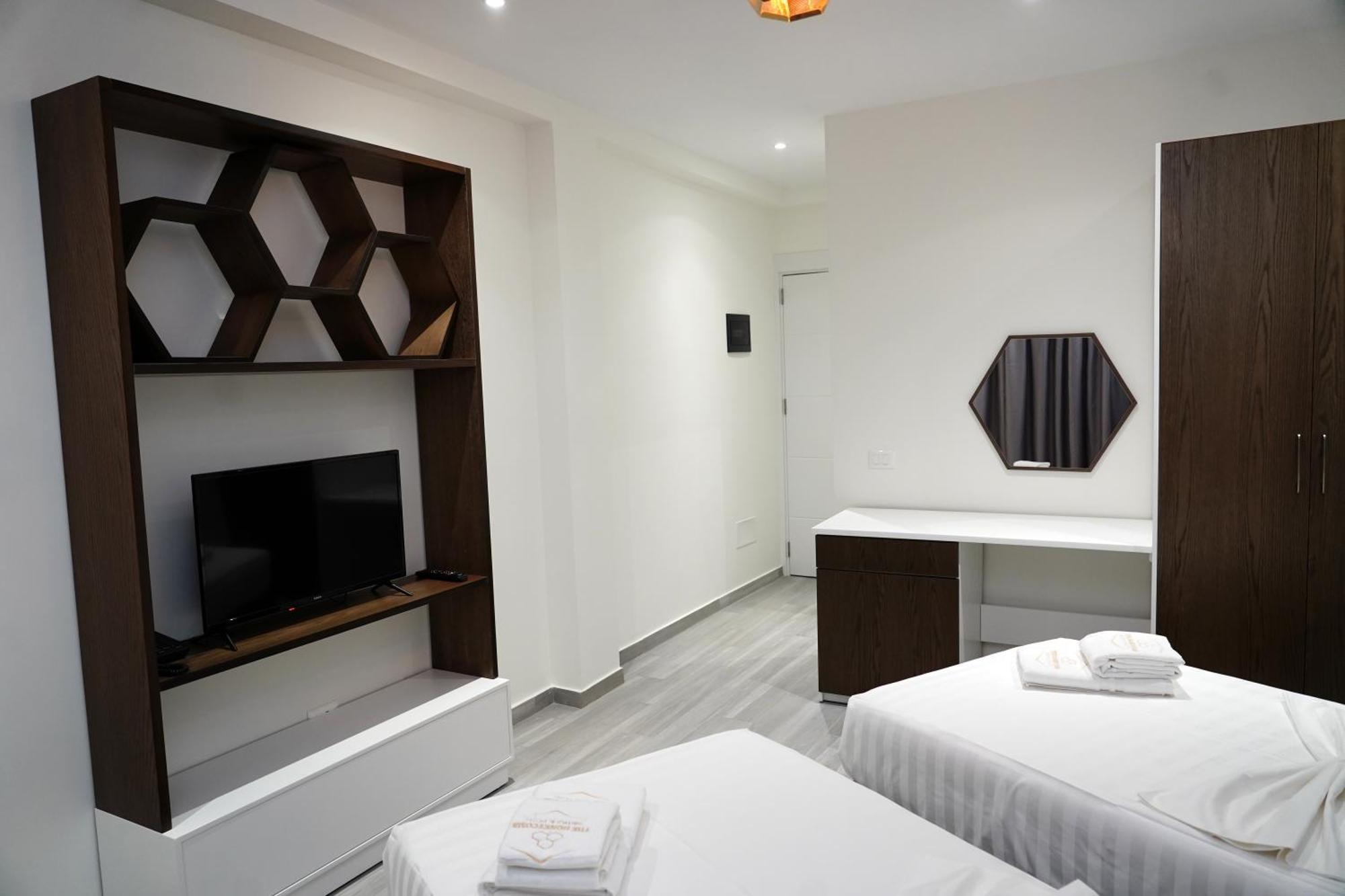 The Honeycomb Boutique Hotel Golem  Εξωτερικό φωτογραφία